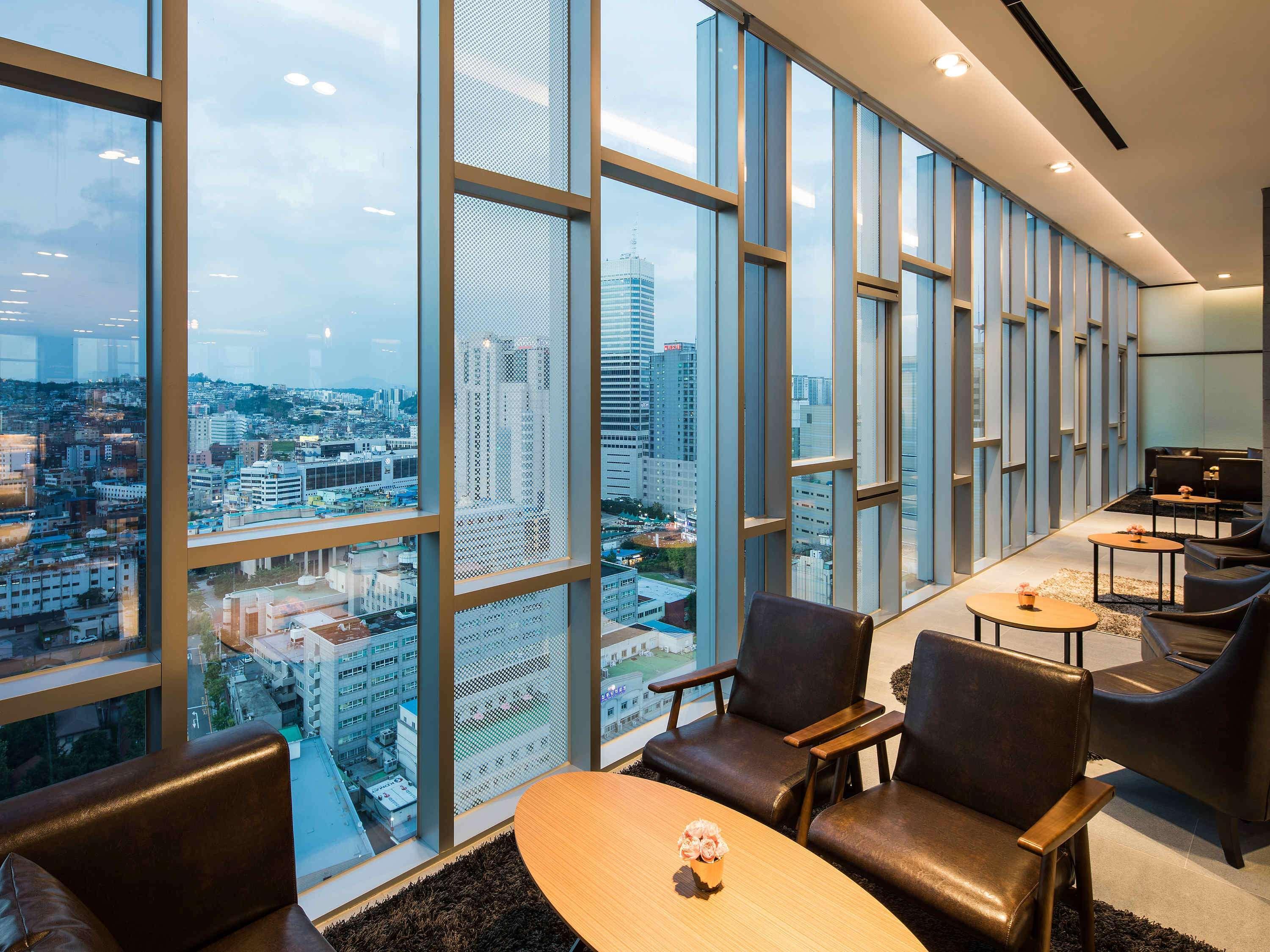 Novotel Ambassador Seoul Dongdaemun Hotels & Residences Exterior photo