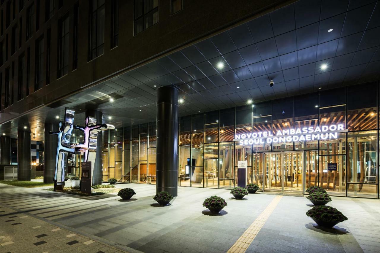 Novotel Ambassador Seoul Dongdaemun Hotels & Residences Exterior photo